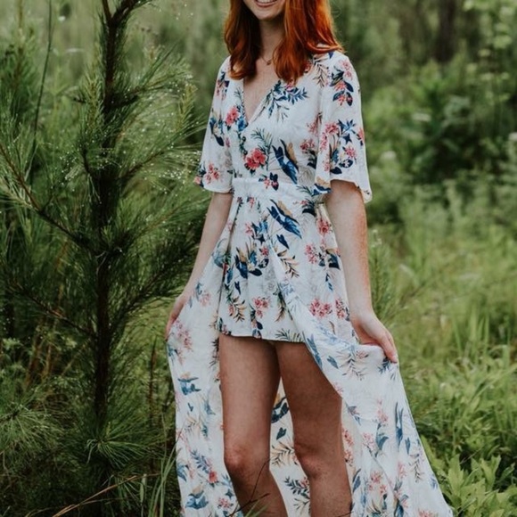 American Eagle Outfitters Floral Jumpsuit with Short Sleeves size 0. - Picture 1 of 12